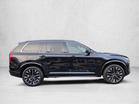 Certified 2025 Volvo XC90 B6 Plus w/ Protection Package Premier image 4
