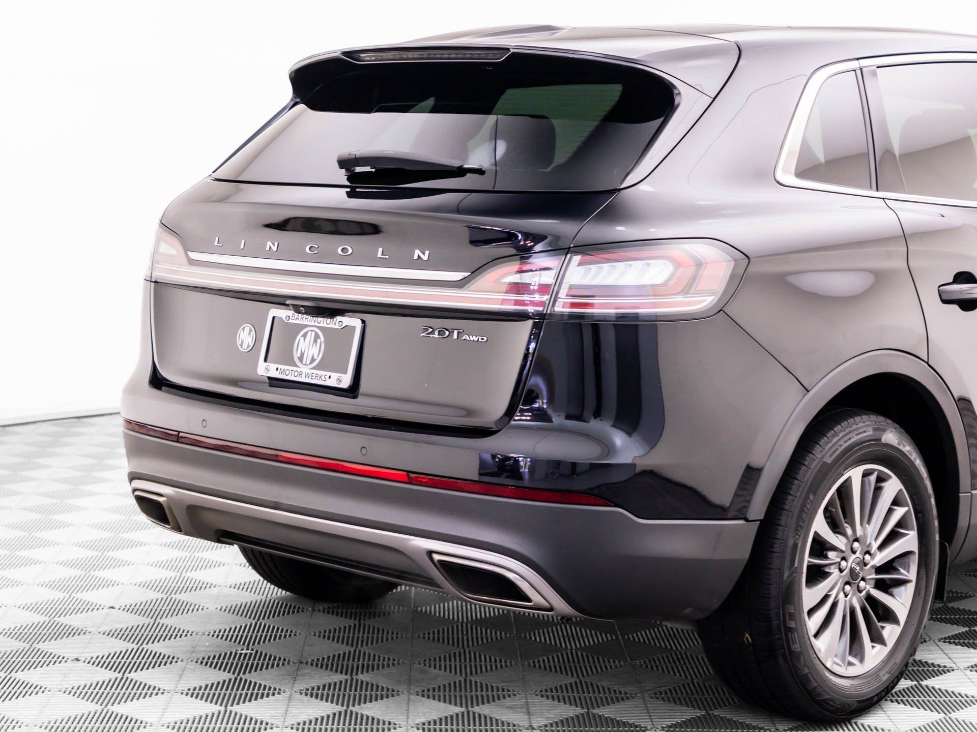 Used 2019 Lincoln Nautilus Select AWD/4WD image 37