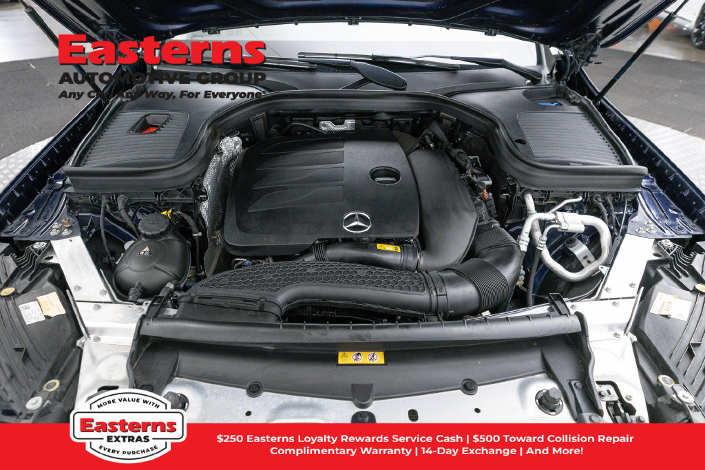 Used 2021 Mercedes-Benz GLC 300 4MATIC image 8