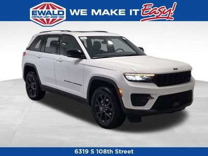 New 2025 Jeep Grand Cherokee Altitude