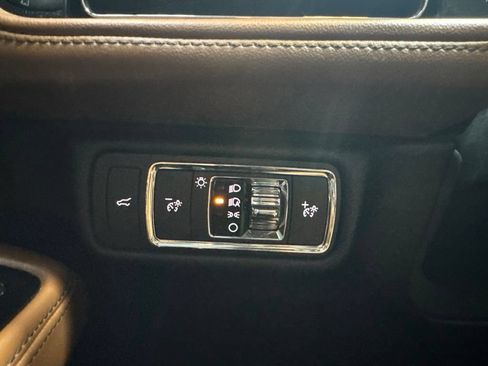 Used 2022 Lincoln Aviator Reserve w/ Elements Package Plus RWD image 28