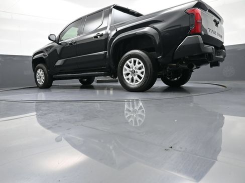 Used 2025 Toyota Tacoma SR RWD image 31
