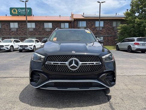 Used 2026 Mercedes-Benz GLE 450 4MATIC w/ Winter Package image 3