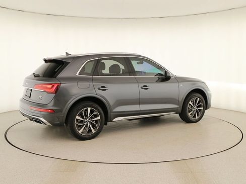 Used 2023 Audi Q5 2.0T Premium w/ Convenience Package AWD/4WD image 7