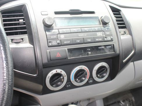 Used 2010 Toyota Tacoma 2WD Regular Cab image 14