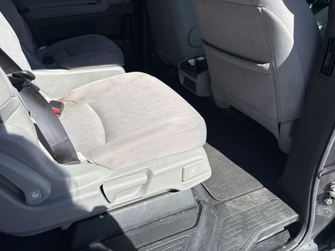 Used 2018 Honda Odyssey LX image 14