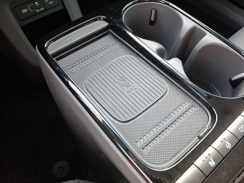 Used 2025 Hyundai Ioniq 5 SEL image 24