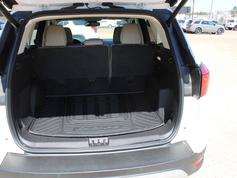 Used 2019 Ford Escape Titanium image 14