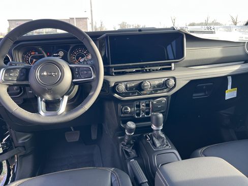 New 2026 Jeep Wrangler Sahara AWD/4WD image 12