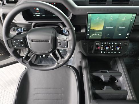 New 2026 Land Rover Defender 110 OCTA AWD/4WD image 13