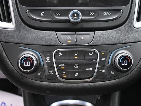 Used 2024 Chevrolet Malibu LT FWD image 13