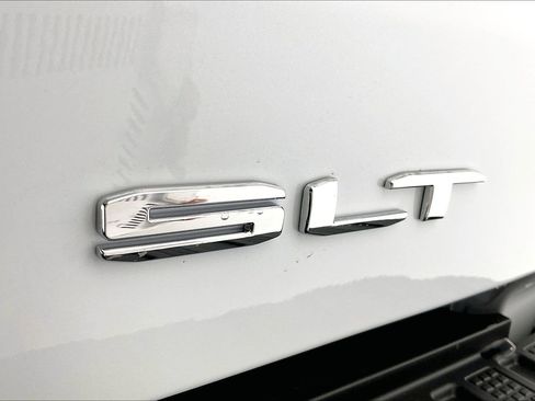 New 2026 GMC Sierra 1500 SLT w/ SLT Premium Plus Package image 17