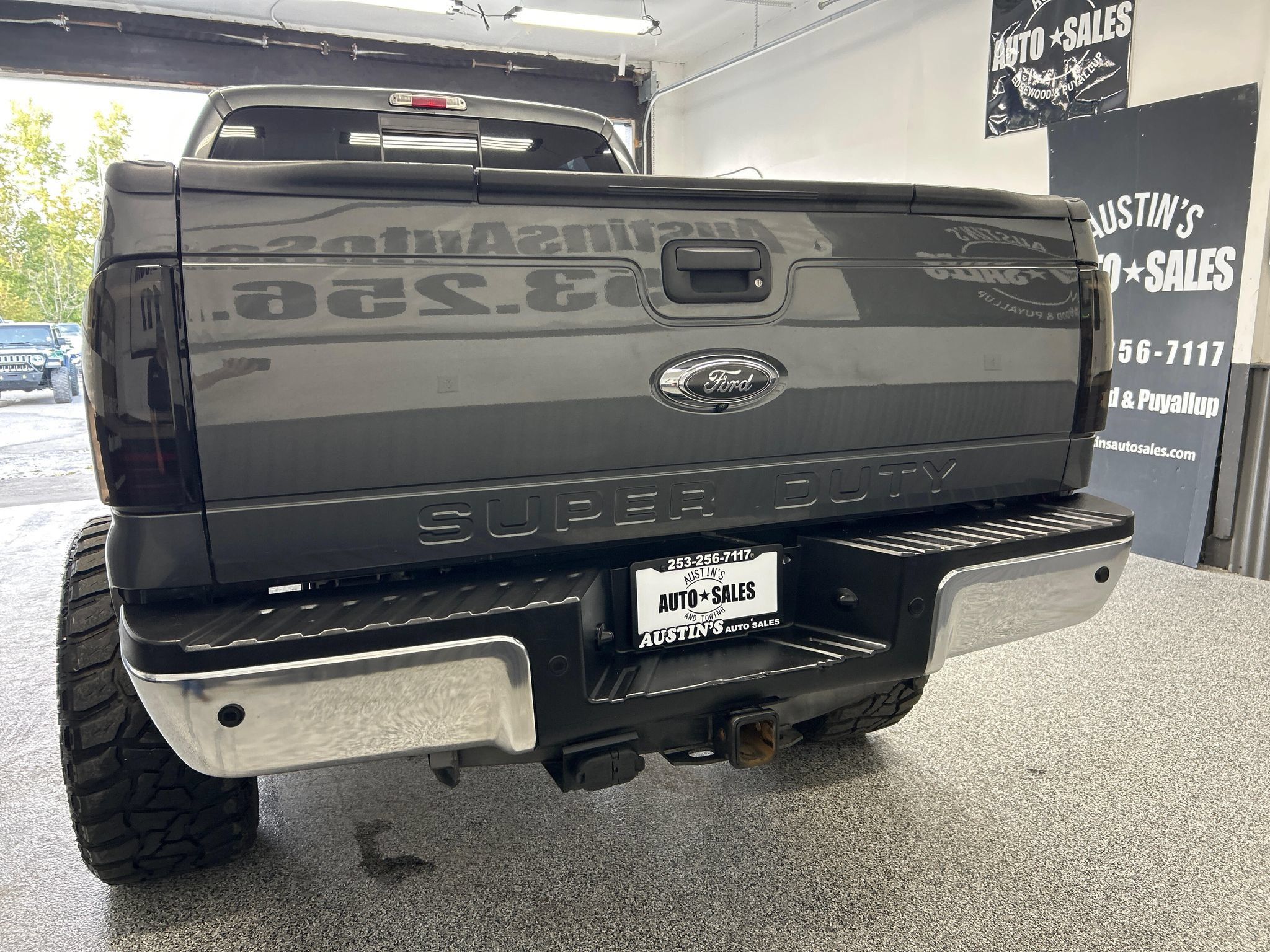 Used 2015 Ford F350 Lariat w/ Lariat Ultimate Package AWD/4WD image 5