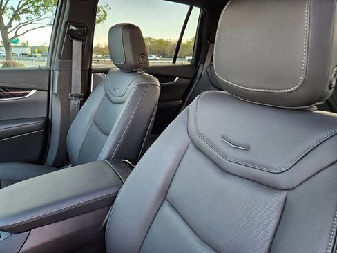 New 2025 Cadillac XT6 Premium Luxury w/ Technology Package image 12