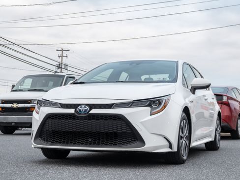 Used 2021 Toyota Corolla LE image 5