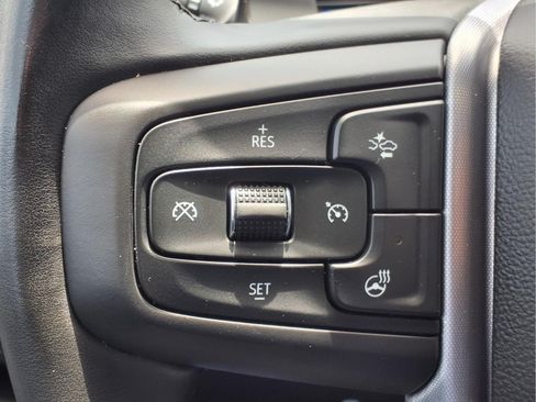Used 2025 GMC Sierra 1500 SLT AWD/4WD image 17