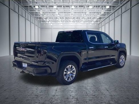 Used 2022 GMC Sierra 1500 Denali AWD/4WD image 5