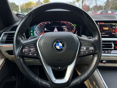 Used 2020 BMW 330i xDrive Sedan w/ Executive Package image 18