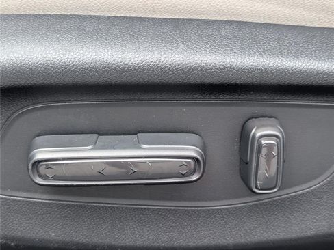 Used 2023 Honda Civic Touring image 21
