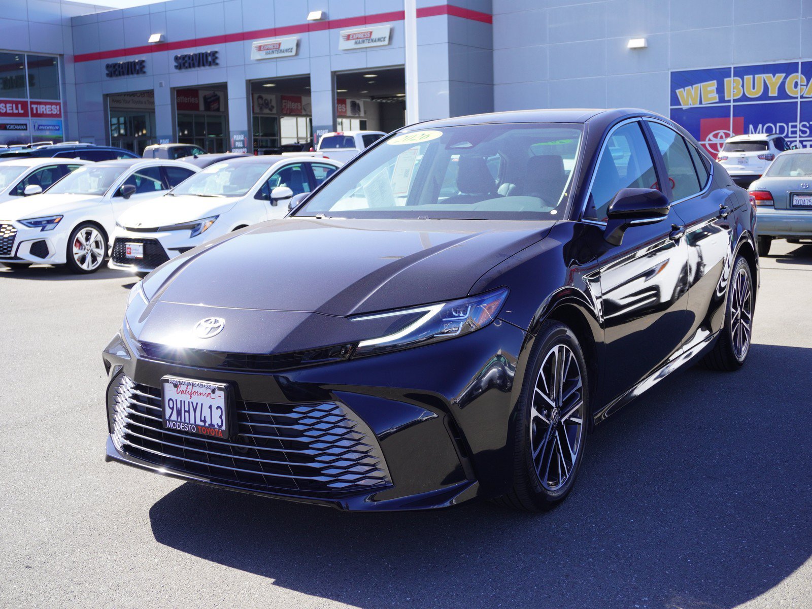 Used 2026 Toyota Camry XLE FWD image 7