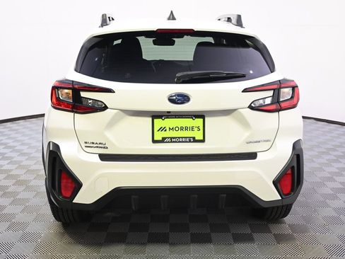 Used 2024 Subaru Crosstrek 2.0i Premium image 5
