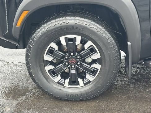 Certified 2022 Nissan Frontier PRO-4X image 10