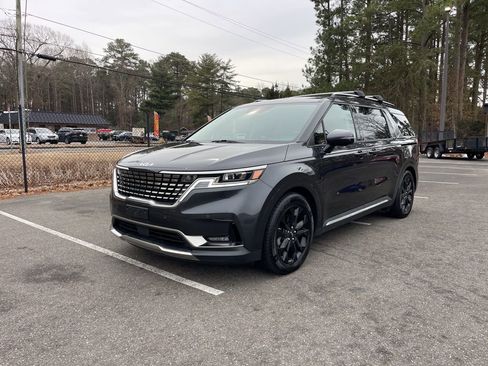 Certified 2024 Kia Carnival SX Prestige image 2