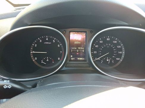 Used 2017 Hyundai Santa Fe Limited image 22