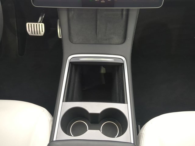 Used 2025 Tesla Model Y Performance AWD/4WD image 19