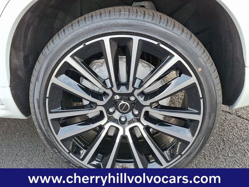 New 2026 Volvo XC90 B6 Plus w/ Protection Package Premier image 6