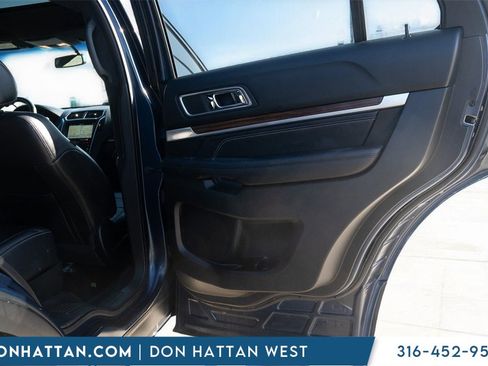 Used 2017 Ford Explorer Limited image 24