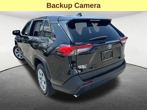 Used 2024 Toyota RAV4 LE image 8