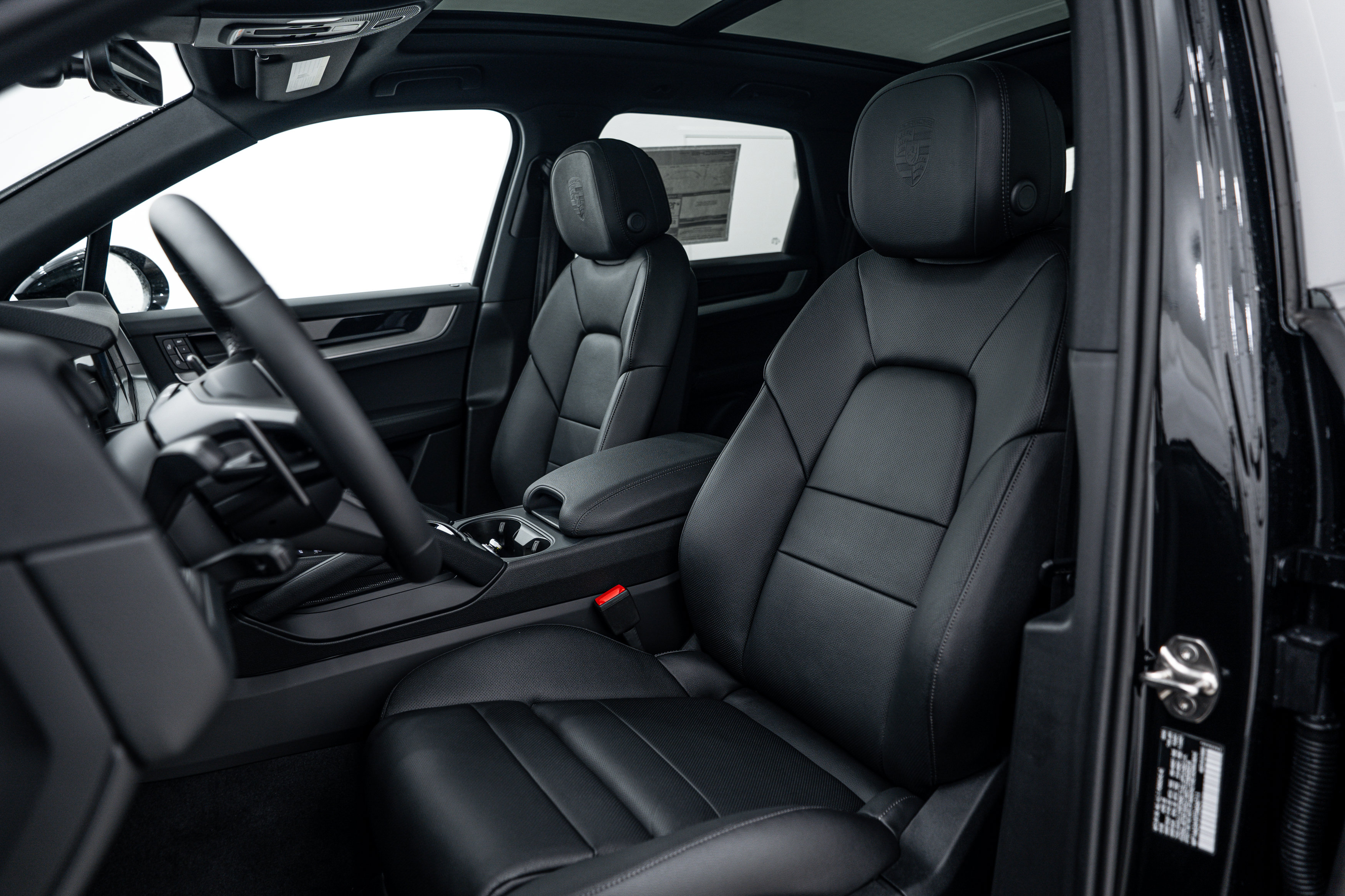 Certified 2026 Porsche Cayenne AWD/4WD image 20
