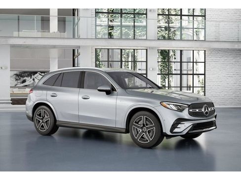 New 2025 Mercedes-Benz GLC 350e 4MATIC image 12