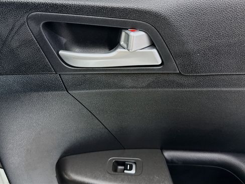 Used 2020 Kia Sportage LX FWD image 29