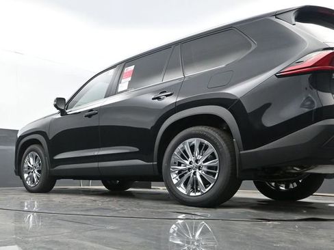 New 2026 Toyota Grand Highlander AWD image 26