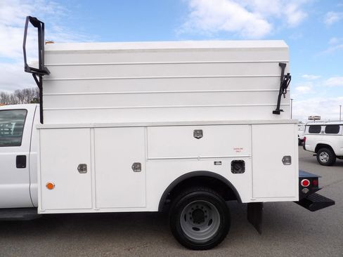 Used 2012 Ford F550 2WD Regular Cab Super Duty w/ Payload Upgrade Pkg image 36