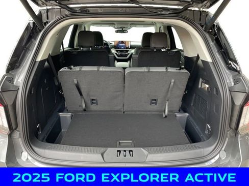 New 2025 Ford Explorer Active w/ Active Comfort Package image 5