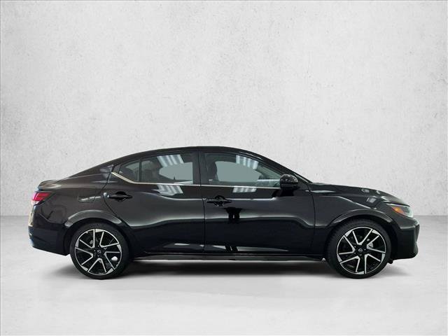 Used 2025 Nissan Sentra SR FWD image 4
