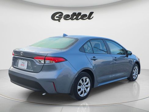Used 2025 Toyota Corolla LE FWD image 5