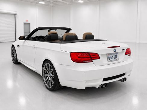 Used 2011 BMW M3 Convertible RWD image 8