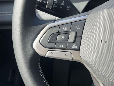New 2026 Volkswagen Tiguan SE AWD/4WD image 15