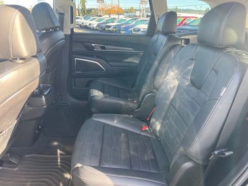 Used 2023 Kia Telluride SX Prestige image 17