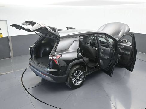Used 2026 Chevrolet Equinox LT FWD image 63