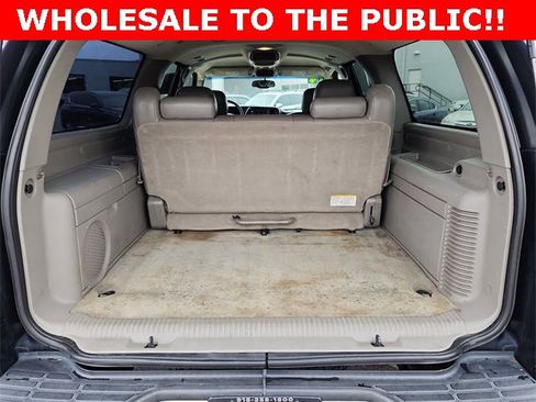 Used 2004 Chevrolet Suburban LT w/ Preferred Equipment Group image 6