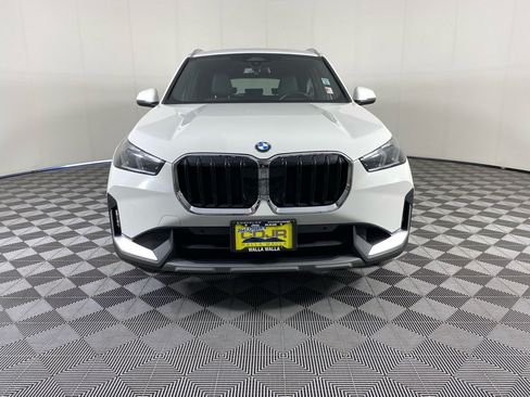 Used 2023 BMW X1 xDrive28i AWD/4WD image 4