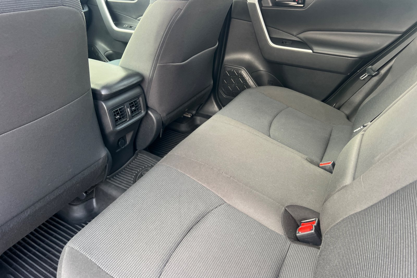 Certified 2023 Toyota RAV4 LE AWD/4WD image 12