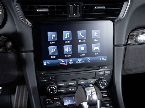 Used 2018 Porsche 911 GT2 RS image 27