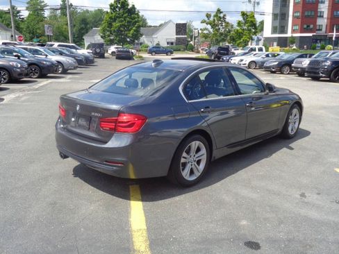 Used 2017 BMW 330i xDrive Sedan AWD/4WD image 16