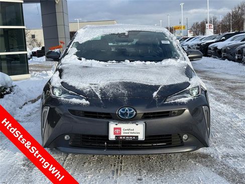 Used 2022 Toyota Prius XLE image 8